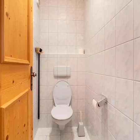 Beautiful With Stunning View, Cleaning Included *